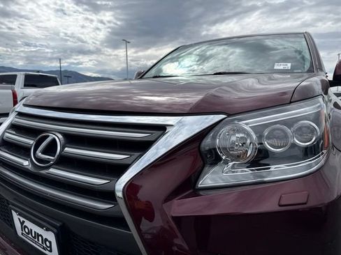 Used 2016 Lexus GX 460 w/ Premium Package AWD/4WD image 3