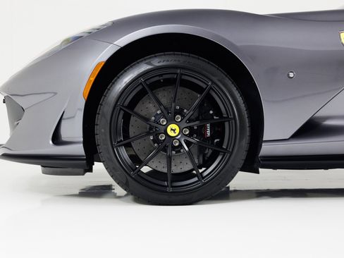 Used 2021 Ferrari 812 GTS RWD image 12