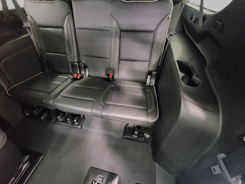 Certified 2023 Chevrolet Suburban Premier image 18