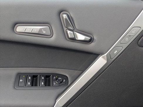 New 2026 BMW iX xDrive45 image 4