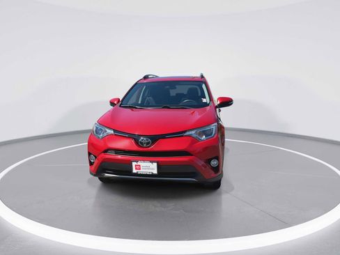 Certified 2017 Toyota RAV4 XLE AWD/4WD image 3