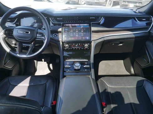 Certified 2023 Jeep Grand Cherokee L Overland image 5