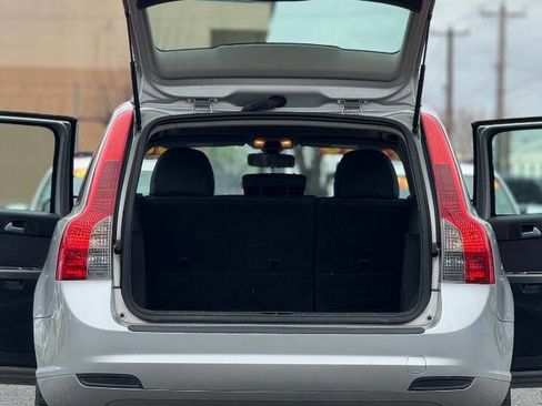 Used 2008 Volvo V50 2.4i image 11