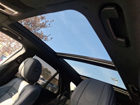 New 2025 Mercedes-Benz GLE 63 AMG S image 9