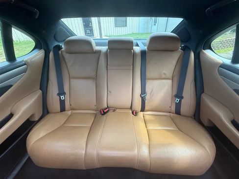 Used 2014 Lexus LS 460 w/ F Sport Package RWD image 29