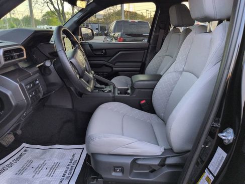 Used 2026 Toyota Tacoma SR5 image 9