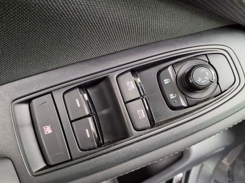 Used 2024 Subaru Forester Premium image 12