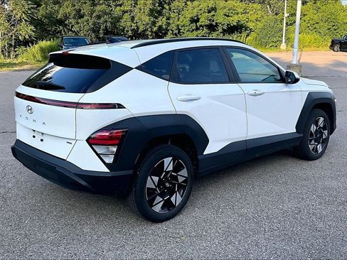 Used 2024 Hyundai Kona SEL AWD/4WD image 6