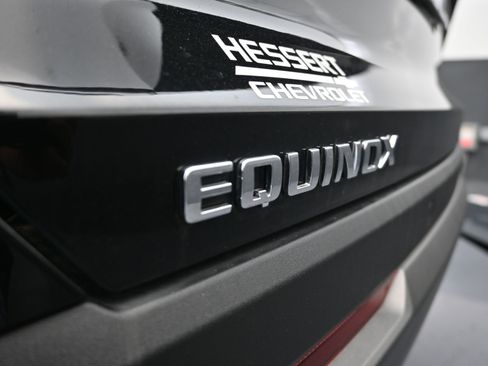 Used 2025 Chevrolet Equinox LT w/ Safety and Technology Package image 32