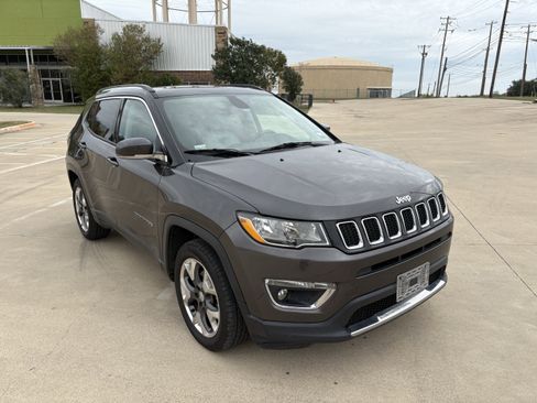 Used 2018 Jeep Compass Limited w/ Navigation Group image 6
