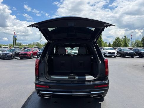 Certified 2024 Cadillac XT6 Premium Luxury w/ Technology Package AWD/4WD image 17