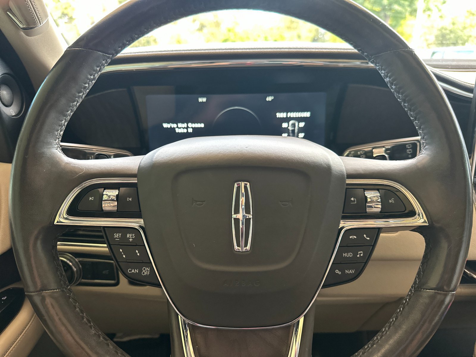 Certified 2021 Lincoln Navigator Reserve w/ Luxury Package AWD/4WD image 24