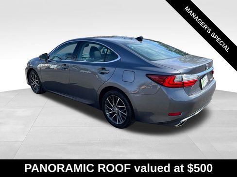 Used 2017 Lexus ES 350 w/ Luxury Package FWD image 5