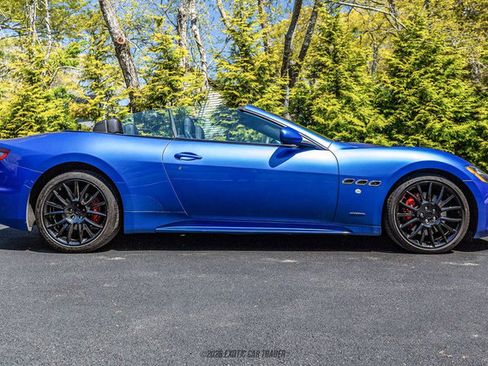 Used 2018 Maserati GranTurismo Sport RWD image 9