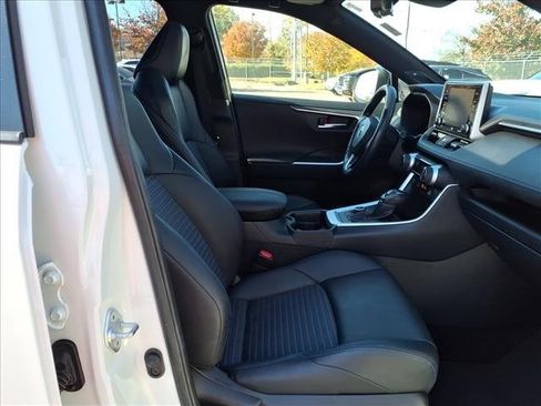 Used 2019 Toyota RAV4 XSE image 19