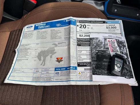 Used 2023 Ford Bronco Outer Banks image 42