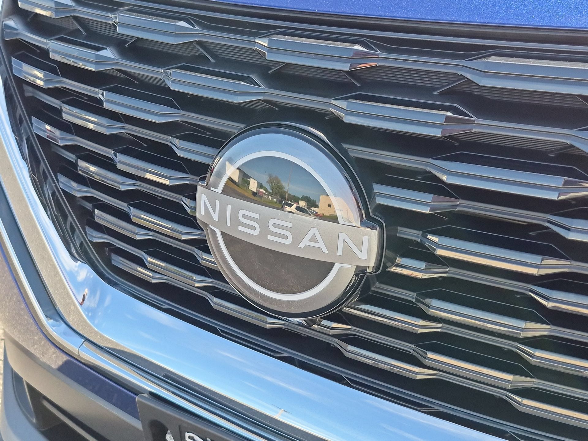Used 2023 Nissan Rogue SV AWD/4WD image 30