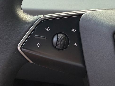 Used 2024 Tesla Cybertruck AWD Crew Cab image 30