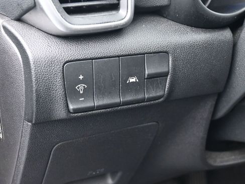 Used 2020 Kia Sportage LX image 14