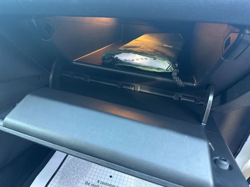 Used 2020 Jeep Cherokee Latitude Plus image 31