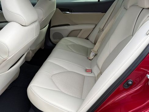 Certified 2022 Toyota Camry XLE image 30