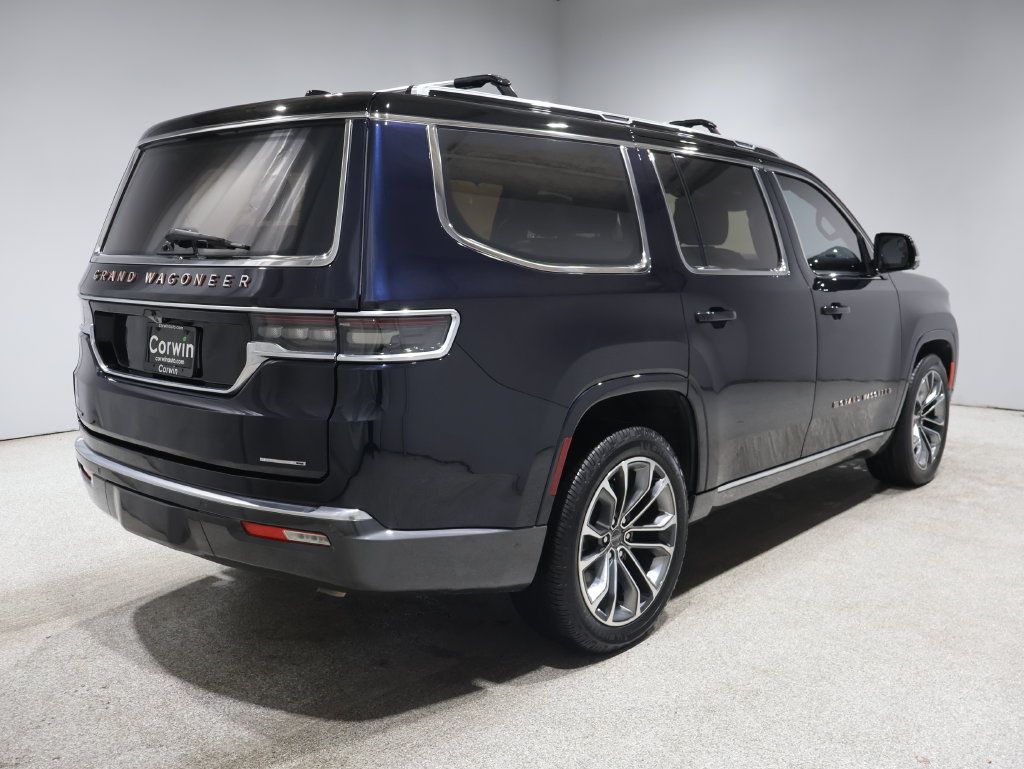 Used 2022 Jeep Grand Wagoneer Series III AWD/4WD image 2