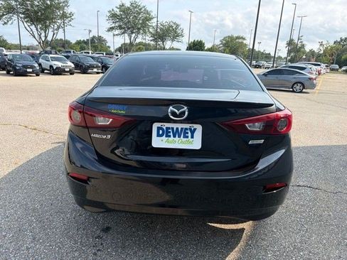 Used 2018 MAZDA MAZDA3 Touring FWD image 4