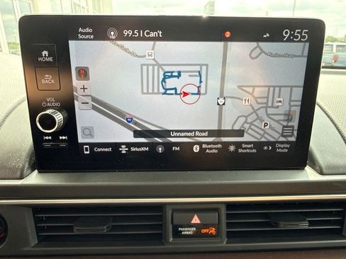 Used 2025 Honda Pilot Elite image 24