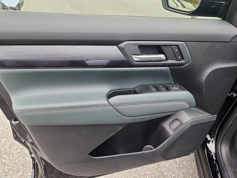 New 2026 GMC Terrain AT4 AWD/4WD image 8