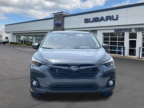 Used 2025 Subaru Crosstrek 2.0i Premium AWD/4WD image 2