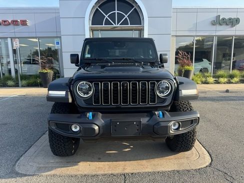 Used 2025 Jeep Wrangler Unlimited Rubicon 4xe w/ Technology Group image 2