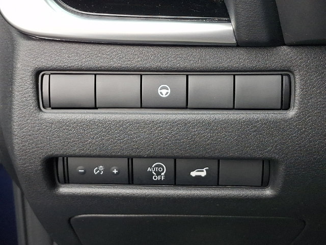 Used 2023 Nissan Rogue SL AWD/4WD image 9
