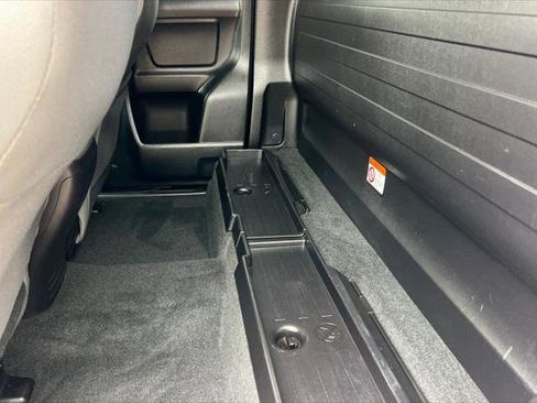 Certified 2022 Toyota Tacoma SR image 15