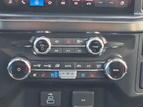 New 2026 Ford F350 Lariat w/ FX4 Off-Road Package image 13