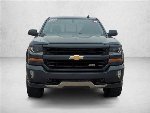 Used 2018 Chevrolet Silverado 1500 LT w/ All Star Edition image 2