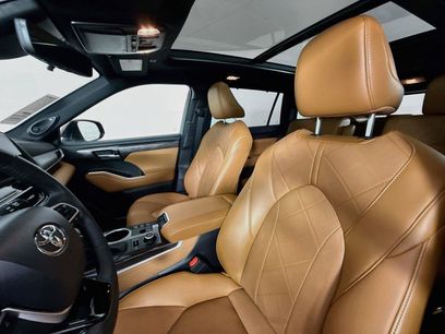 Certified 2026 Toyota Highlander Platinum