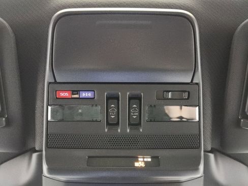 New 2026 Subaru Outback Limited AWD/4WD image 30