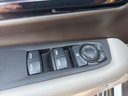 Used 2025 Chevrolet Tahoe LT image 24