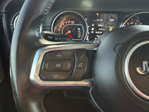 Used 2021 Jeep Gladiator Overland w/ Popular Equipment Package image 32