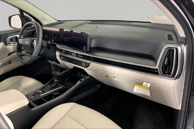 Certified 2026 Kia Sorento EX FWD image 23