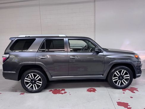 Used 2016 Toyota 4Runner Limited image 2