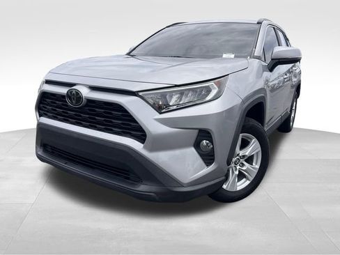 Used 2021 Toyota RAV4 XLE FWD image 9