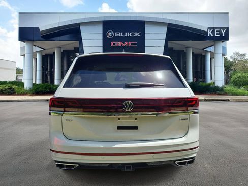 Used 2024 Volkswagen Atlas SEL Premium R-Line image 4