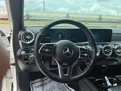 Used 2019 Mercedes-Benz A 220 image 36