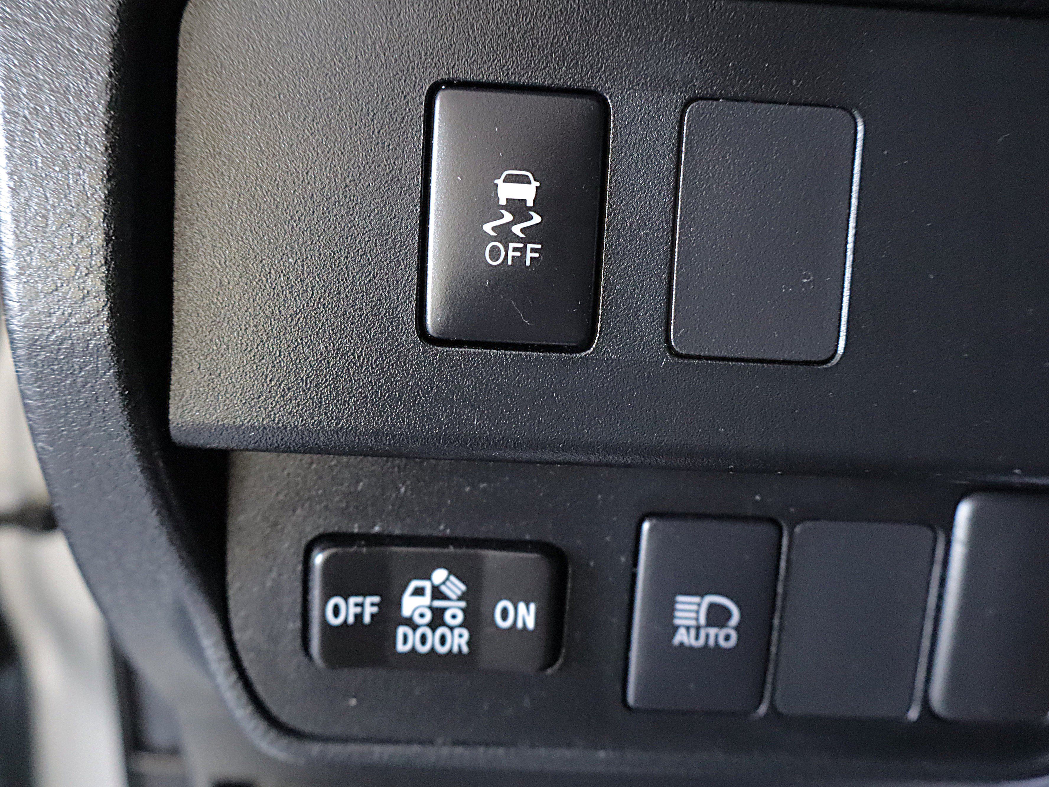 Used 2022 Toyota Tacoma SR5 AWD/4WD image 19