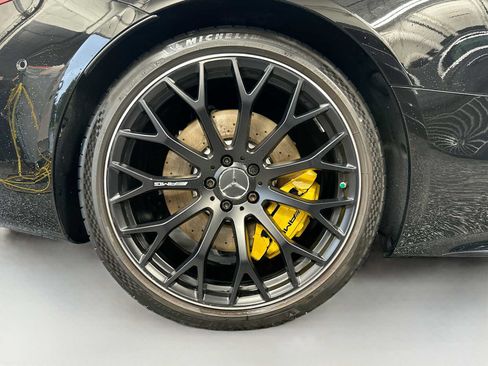 Used 2022 Mercedes-Benz SL 55 AMG 4MATIC w/ Driver Assistance Package image 31