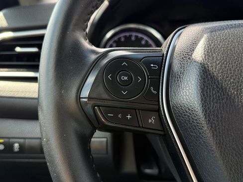 Used 2018 Toyota Camry SE w/ Convenience Package image 26