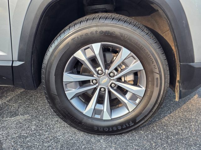 Used 2026 Chevrolet Equinox LT w/ Convenience Package II FWD image 16