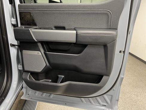 Used 2024 Ford F350 Lariat w/ Lariat Ultimate Package image 50