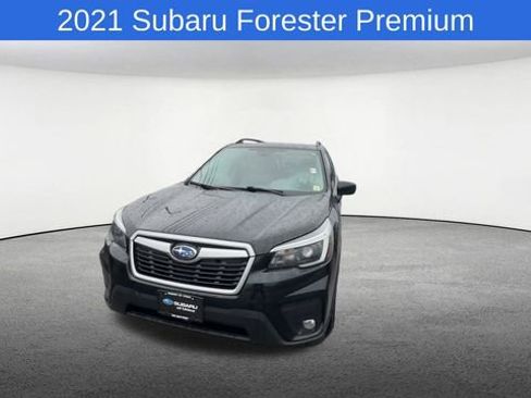 Used 2021 Subaru Forester Premium AWD/4WD image 3